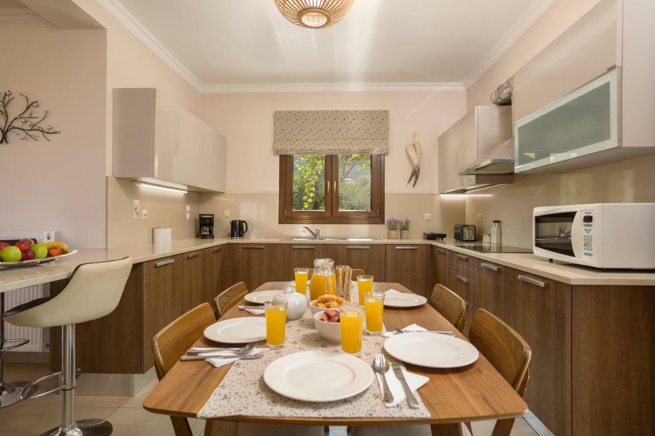 Villa Serenity Agia Marina  ภายนอก รูปภาพ