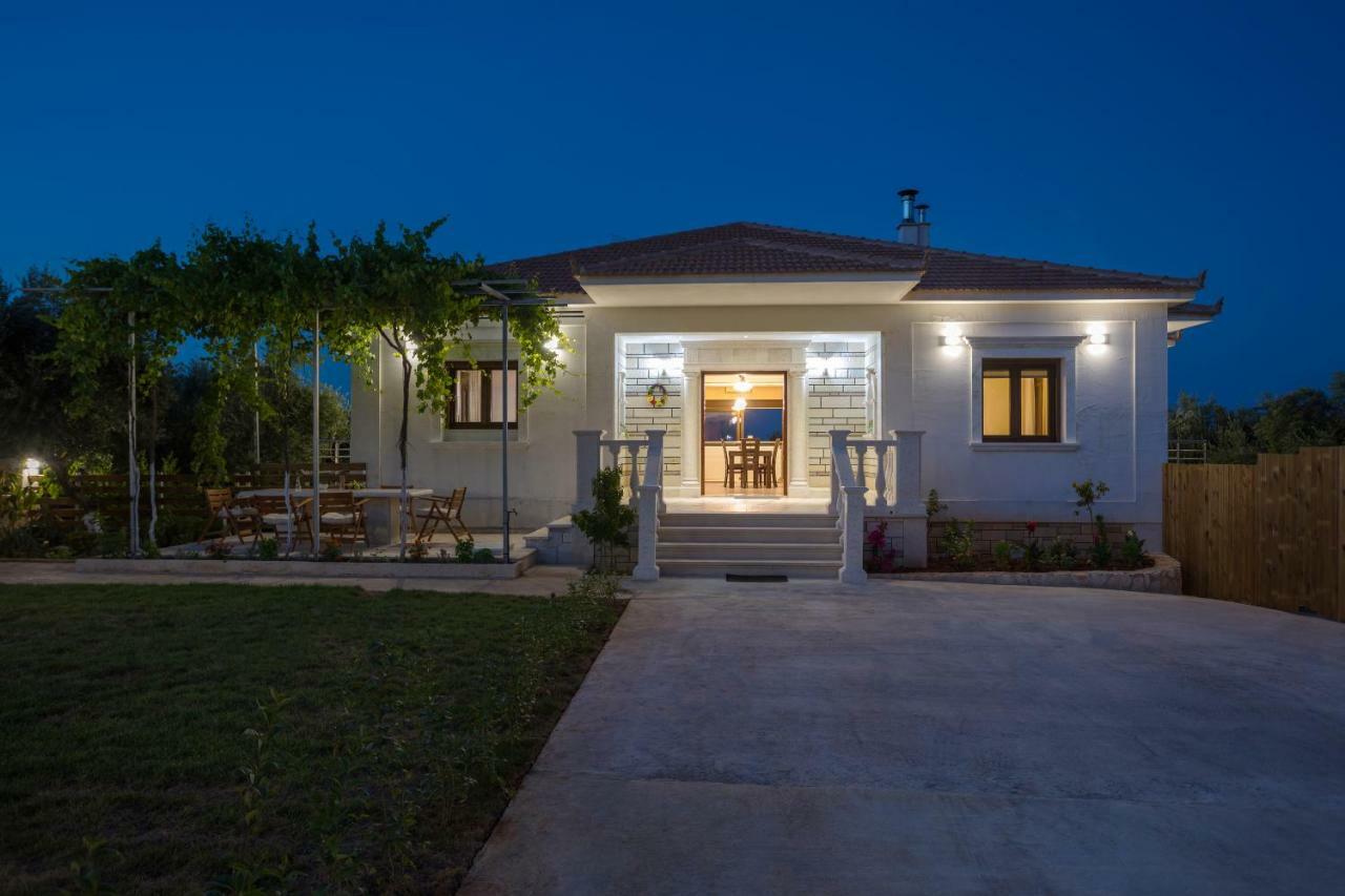 Villa Serenity Agia Marina  ภายนอก รูปภาพ