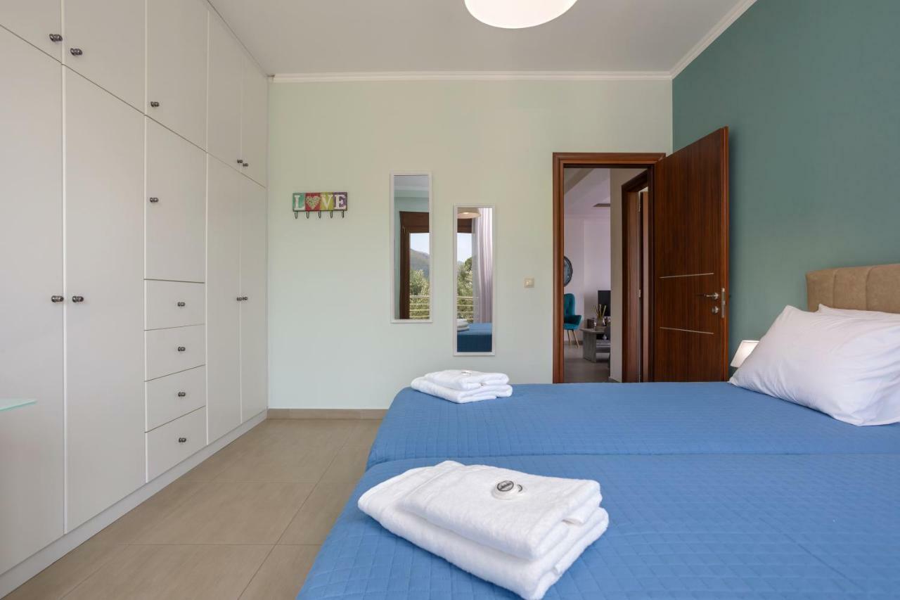 Villa Serenity Agia Marina  ภายนอก รูปภาพ